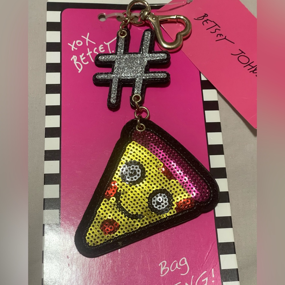 Sequined Pizza Keychain - Picture 2 of 3